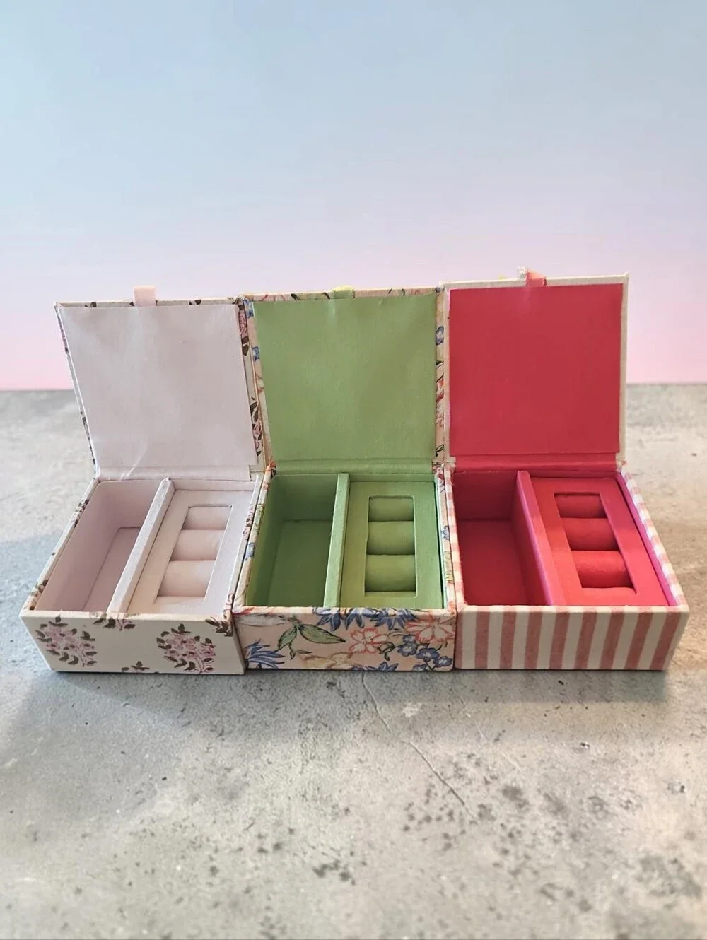 Sassified Boutique Nwt Floral Decorative Gift Boxs - Elegant Party Favor
